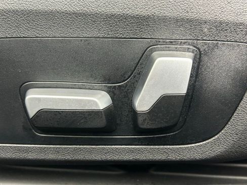 Used 2023 BMW 430i xDrive Convertible w/ M Sport Package image 33