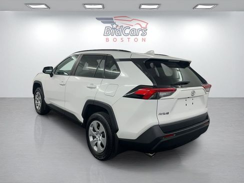 Used 2021 Toyota RAV4 LE AWD/4WD image 6