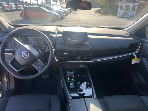 New 2026 Nissan Rogue SV image 13