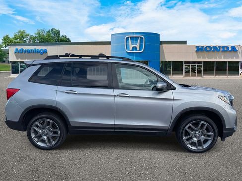 Certified 2023 Honda Passport EX-L image 3