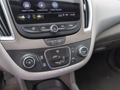 Used 2022 Chevrolet Malibu LS image 18
