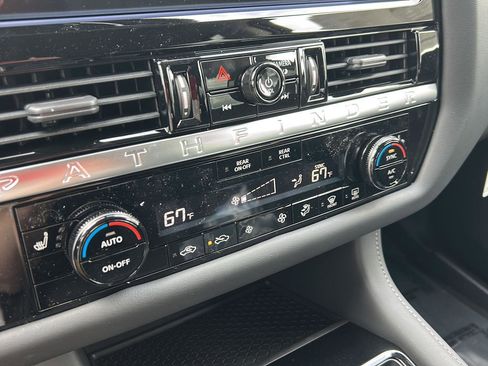 New 2026 Nissan Pathfinder SV AWD/4WD image 18