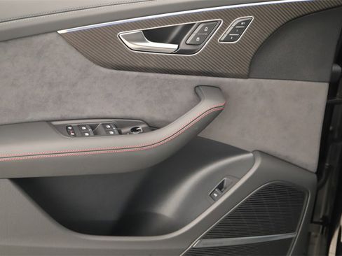 New 2026 Audi SQ8 Prestige image 23