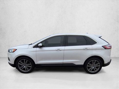Used 2019 Ford Edge Titanium image 8