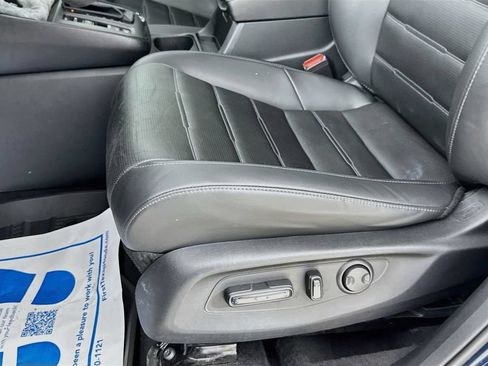 Used 2024 Honda CR-V EX-L image 25