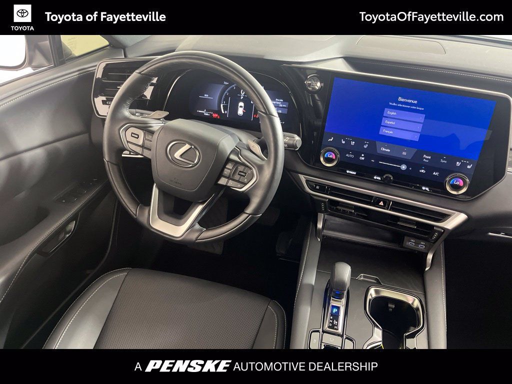 Used 2025 Lexus RX 350 Premium w/ Accessory Package (K3) FWD image 2
