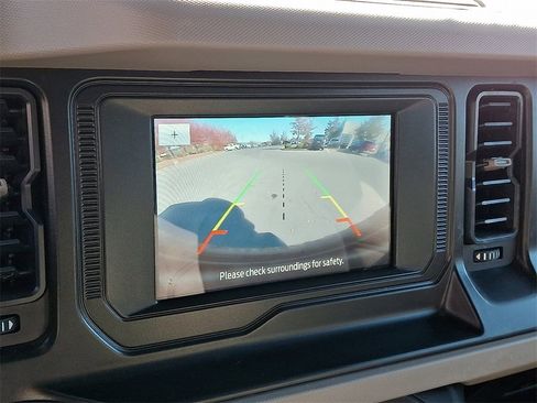 Used 2021 Ford Bronco Big Bend image 3