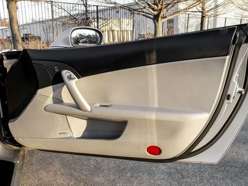 Used 2006 Chevrolet Corvette Coupe w/ Preferred Equipment Group image 41