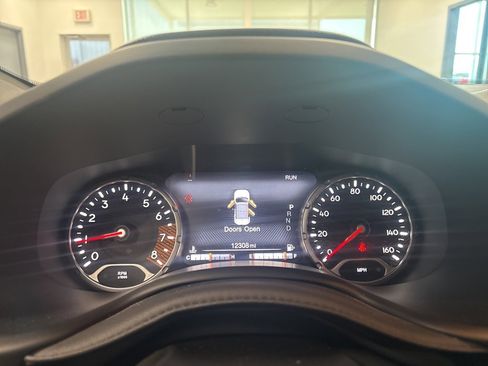 Used 2022 Jeep Renegade Latitude image 17