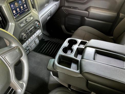 Used 2021 Chevrolet Silverado 1500 Custom AWD/4WD image 18