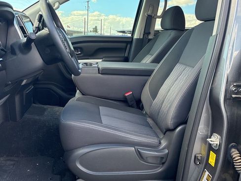 Used 2021 Nissan Titan SV w/ Accessory Utility Package image 15