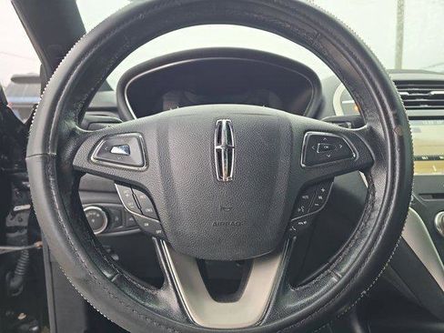 Used 2017 Lincoln MKC Premiere image 24