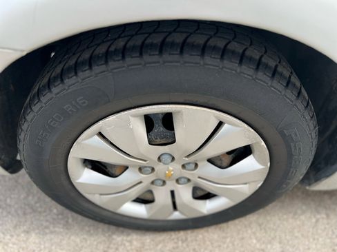 Used 2015 Chevrolet Cruze LS image 7