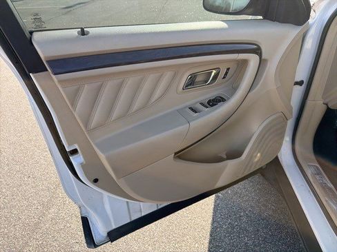 Used 2015 Ford Taurus Limited w/ Equipment Group 301A image 12