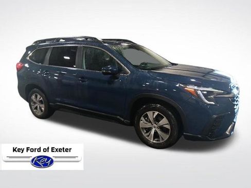 Used 2023 Subaru Ascent Premium w/ Convenience Package AWD/4WD image 1
