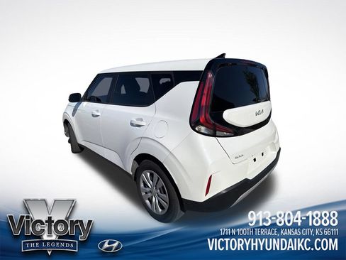 Used 2023 Kia Soul LX FWD image 8