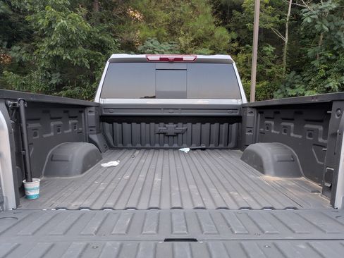 Used 2025 Chevrolet Silverado 2500 LT w/ Trail Boss Package AWD/4WD image 18