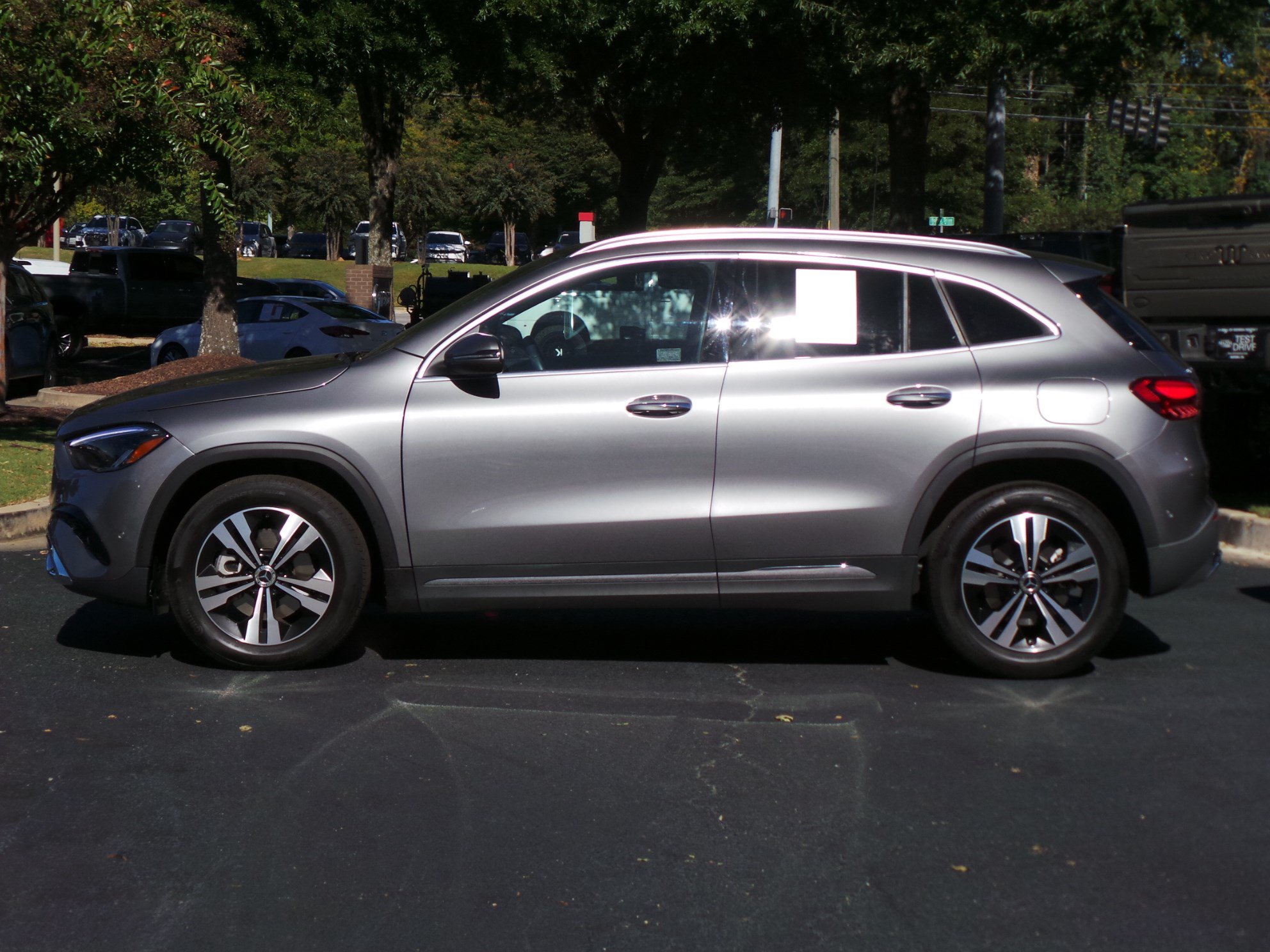 Used 2025 Mercedes-Benz GLA 250 image 5