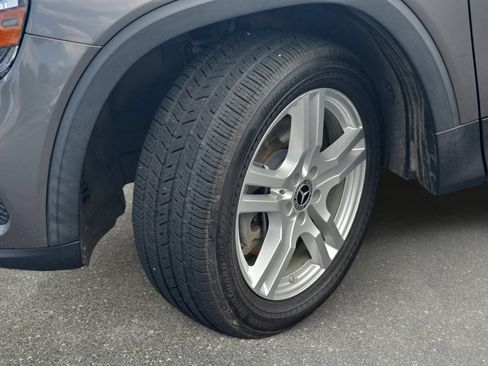 Used 2022 Mercedes-Benz GLB 250 4MATIC image 29