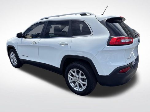 Used 2015 Jeep Cherokee Latitude AWD/4WD image 3