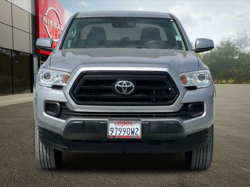 Used 2020 Toyota Tacoma SR w/ SR Convenience Package RWD image 11