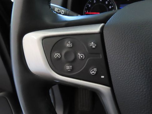 Used 2024 GMC Terrain SLT image 14