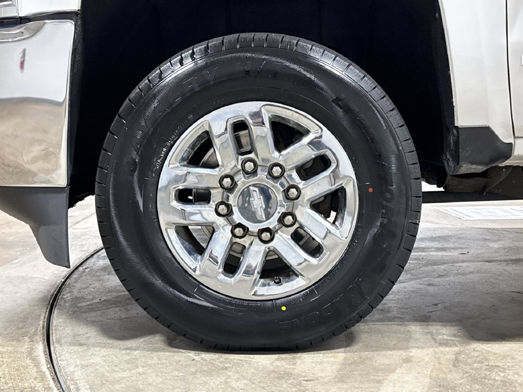 Used 2016 Chevrolet Silverado 3500 LT w/ LT Convenience Package AWD/4WD image 26