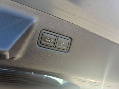 Used 2026 Hyundai Santa Fe SEL FWD image 19