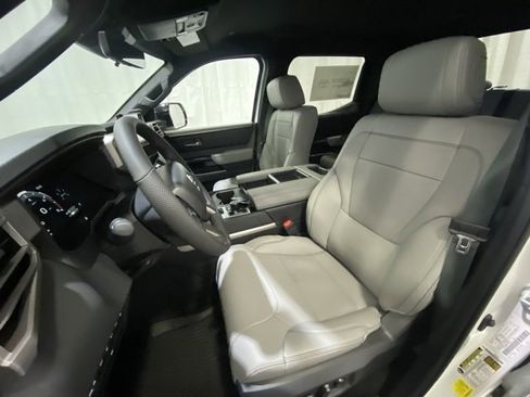 New 2026 Toyota Tundra Limited image 9