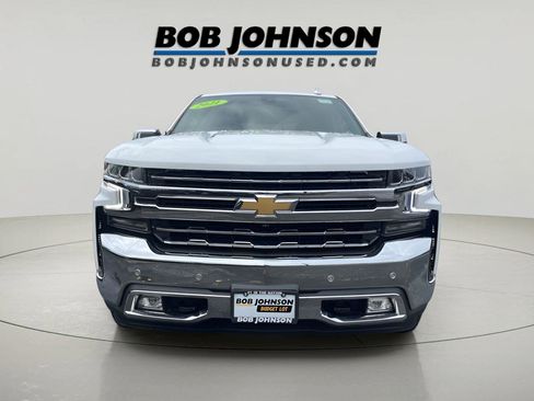 Used 2021 Chevrolet Silverado 1500 LTZ w/ LTZ Premium Package AWD/4WD image 3