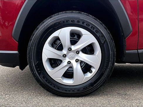 Certified 2025 Toyota RAV4 LE FWD image 7