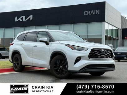 Used 2022 Toyota Highlander XLE
