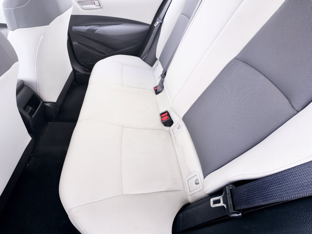 Used 2022 Toyota Corolla LE FWD image 25