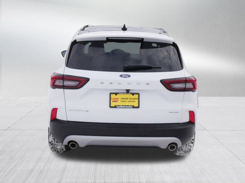 Used 2025 Ford Escape Active w/ Active Premium Tech Pack image 6
