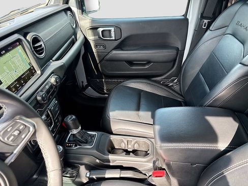 Used 2023 Jeep Wrangler Unlimited Sahara AWD/4WD image 26