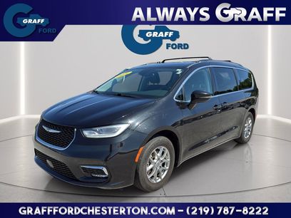 Used 2021 Chrysler Pacifica Touring w/ Cold Weather Group