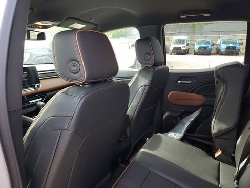 New 2026 GMC Canyon AT4 image 10