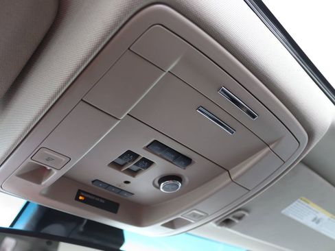 Used 2019 GMC Yukon Denali w/ Open Road Package image 44