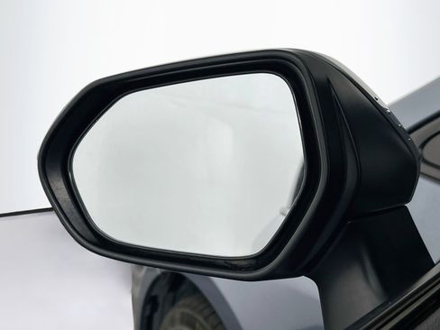 Used 2022 Toyota Corolla SE FWD image 16