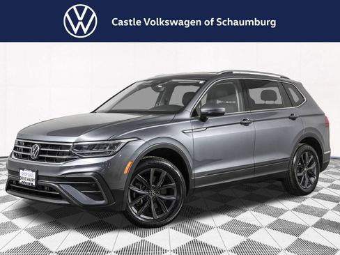 Used 2023 Volkswagen Tiguan SE image 1