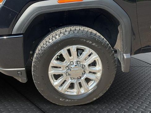 Used 2022 GMC Sierra 3500 Denali w/ Denali Ultimate Package AWD/4WD image 10