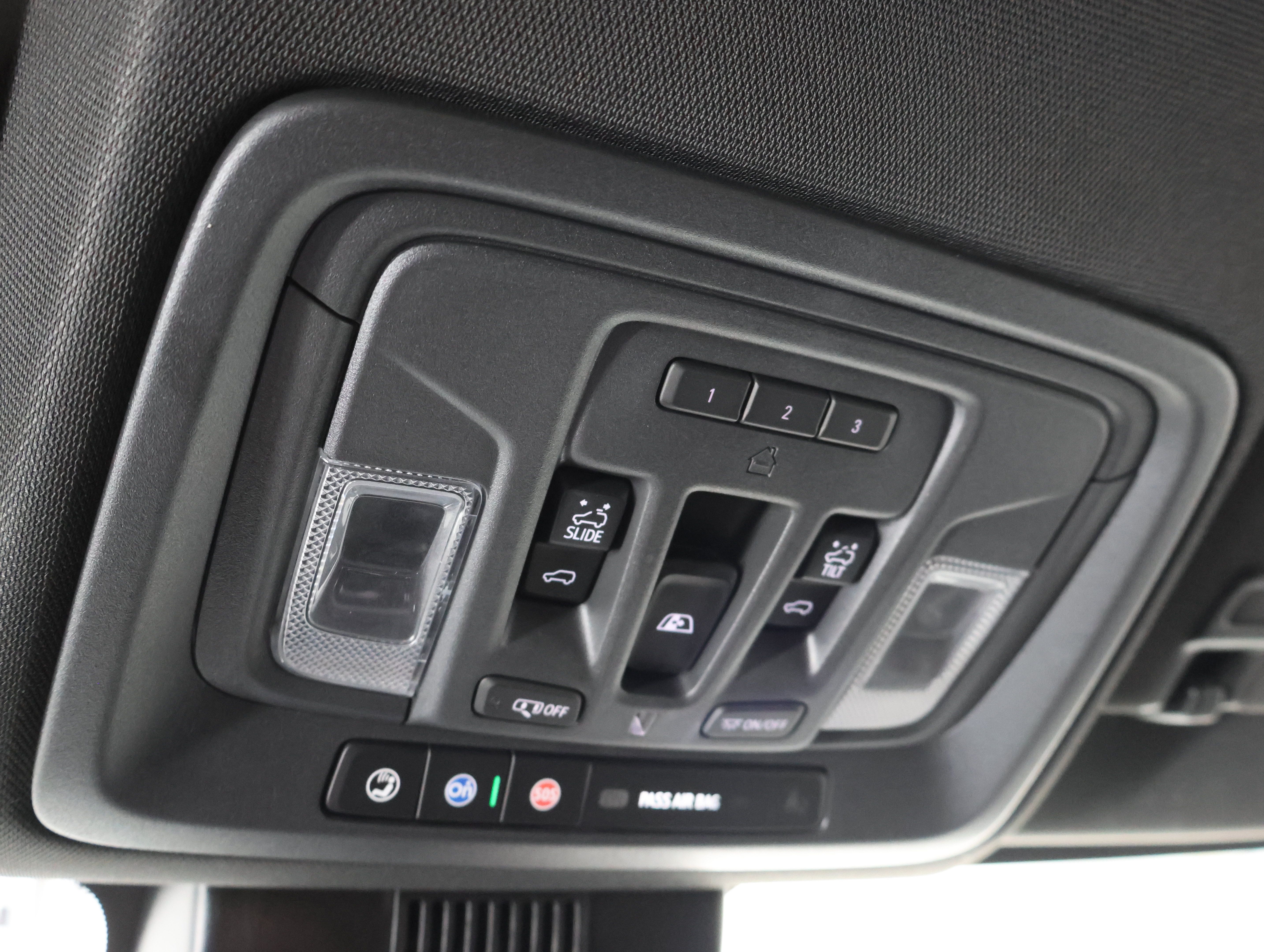 Used 2025 GMC Sierra 2500 AT4 w/ AT4 Premium Plus Package AWD/4WD image 68