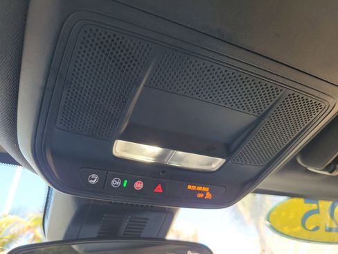 Used 2025 GMC Terrain Elevation image 20