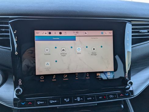 Used 2024 Jeep Wagoneer L Series II w/ Flexible Seating Group image 33