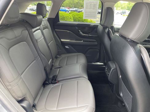 Used 2024 Lincoln Corsair Reserve AWD/4WD image 34