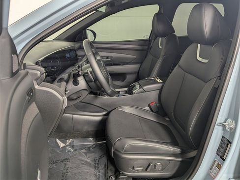 Used 2025 Hyundai Santa Cruz Limited image 12