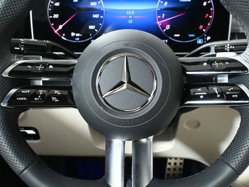 New 2026 Mercedes-Benz CLE 300 4MATIC Coupe image 18
