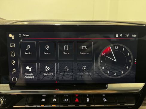 Used 2022 GMC Sierra 1500 Elevation w/ LPO, Elevation Black Package AWD/4WD image 3