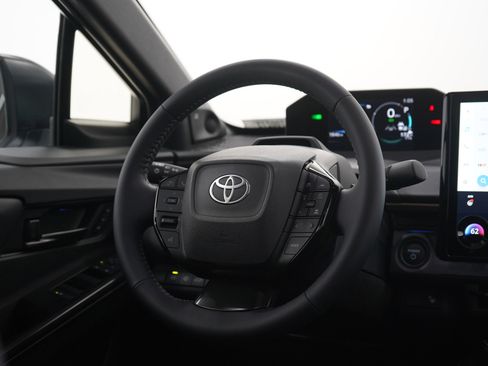 Used 2026 Toyota bZ AWD/4WD image 15