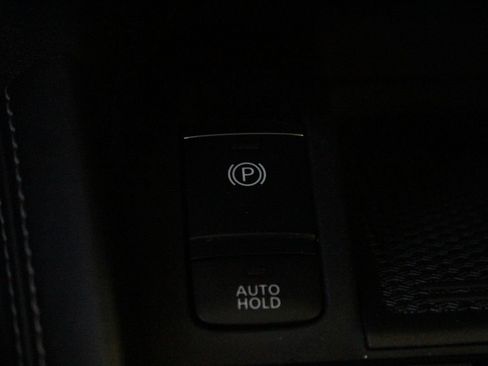 Used 2023 Nissan Kicks SR FWD image 30